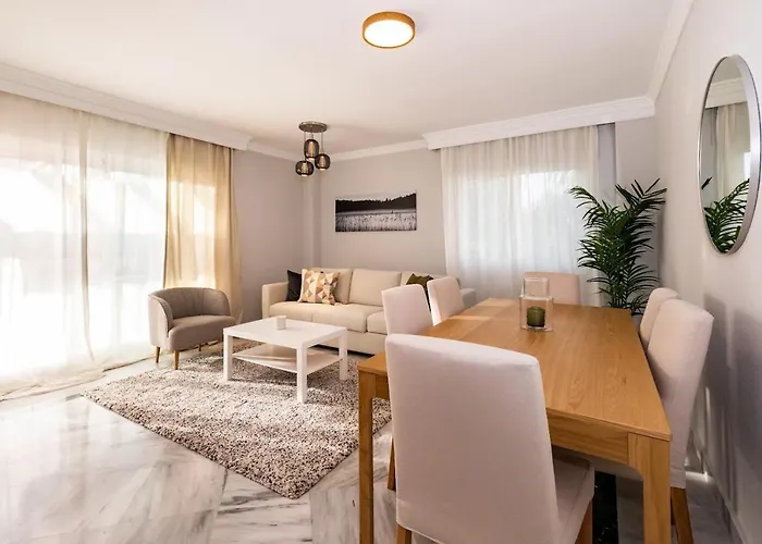 Апартаменти Puerto Banus Paradise 4 Dama De Noche *