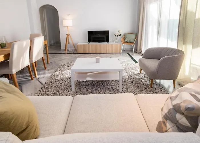 Апартаменти Puerto Banus Paradise 4 Dama De Noche *