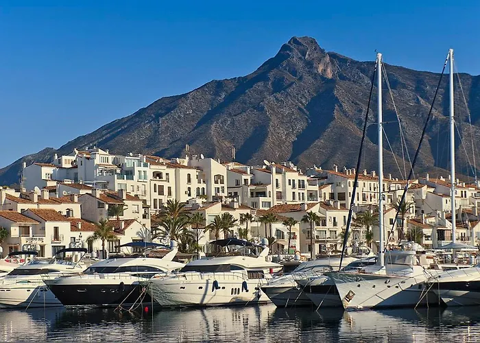 Апартаменти Puerto Banus Paradise 4 Dama De Noche *